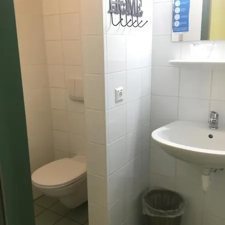 بيت شباب Junges ملك